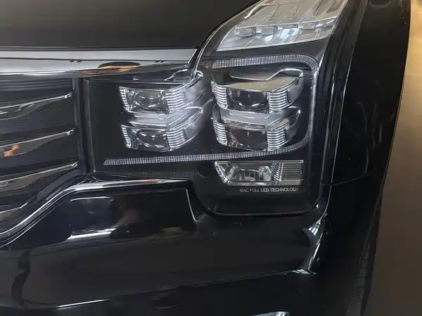 GAC Trumpchi GS8 2017