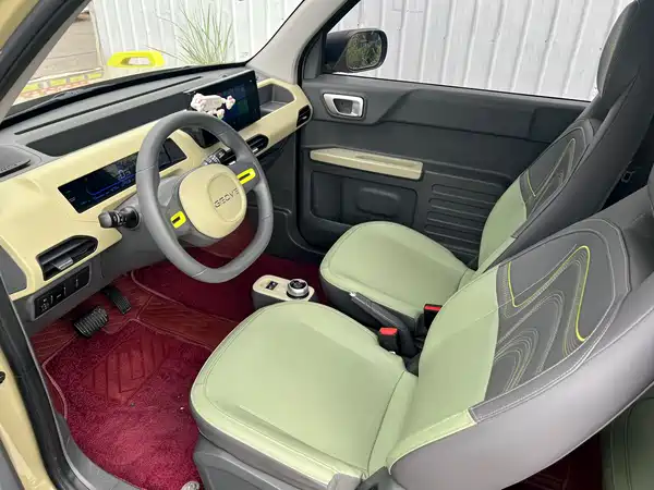Geely Galaxy Panda 2023