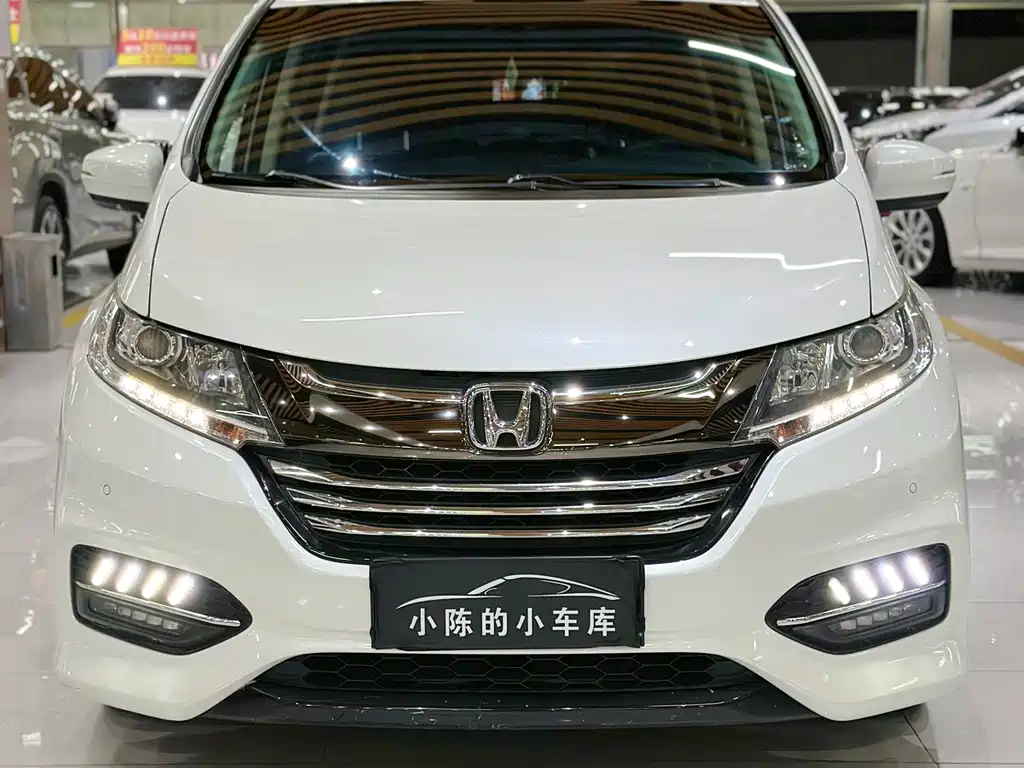 Honda Odyssey 2019 — фото 2