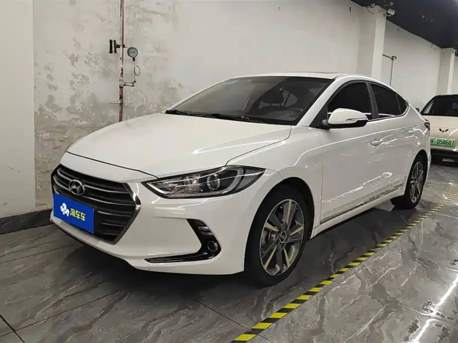 Hyundai Elantra 2017