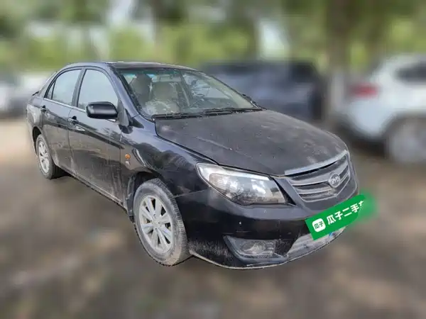 BYD L3 2015