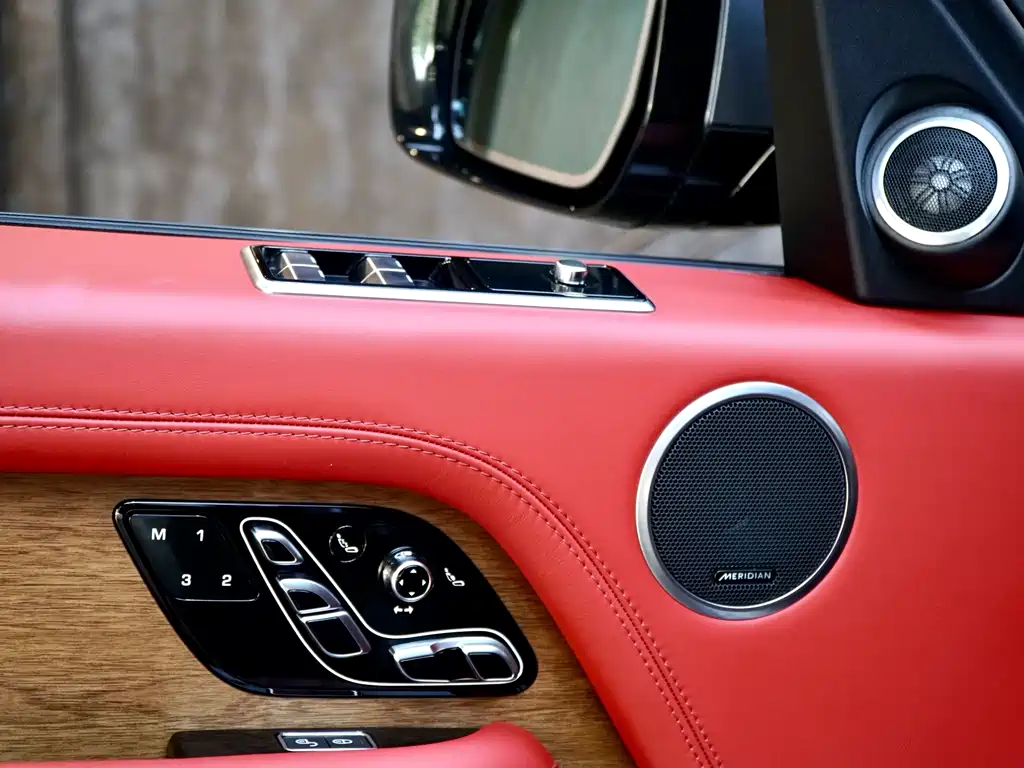 Land Rover Range Rover 2019 — фото 12