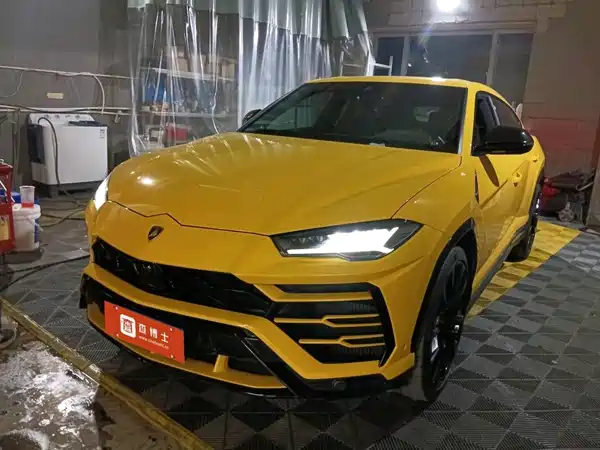 Lamborghini Urus 2020