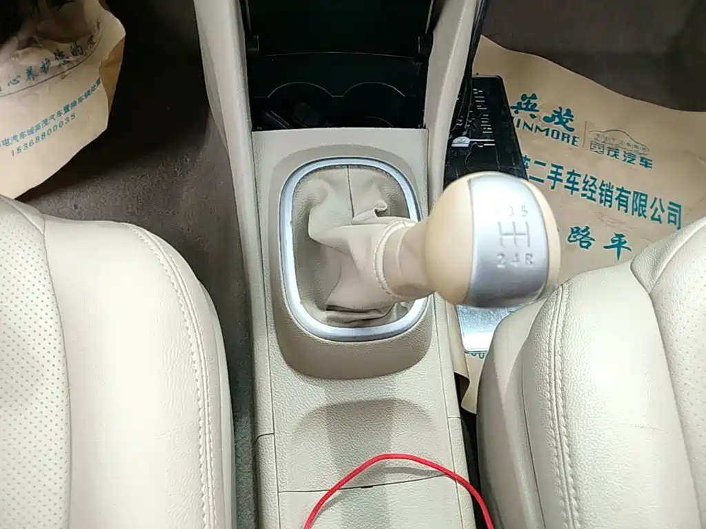 Nissan Sylphy 2016 — фото 14