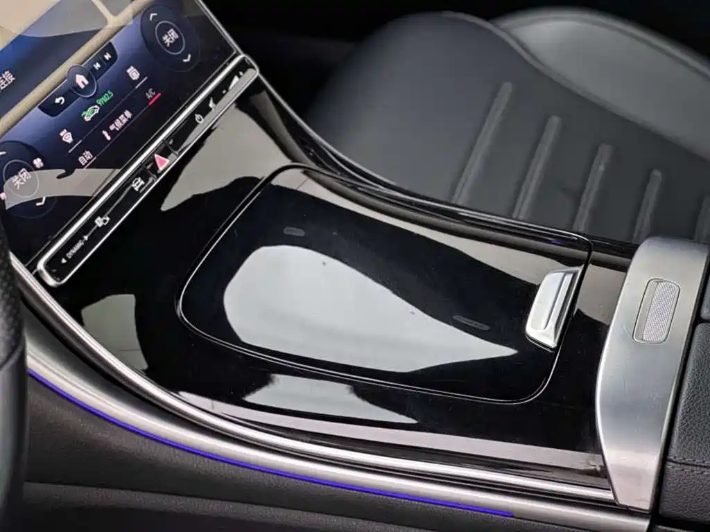 Mercedes-Benz C-Class 2022