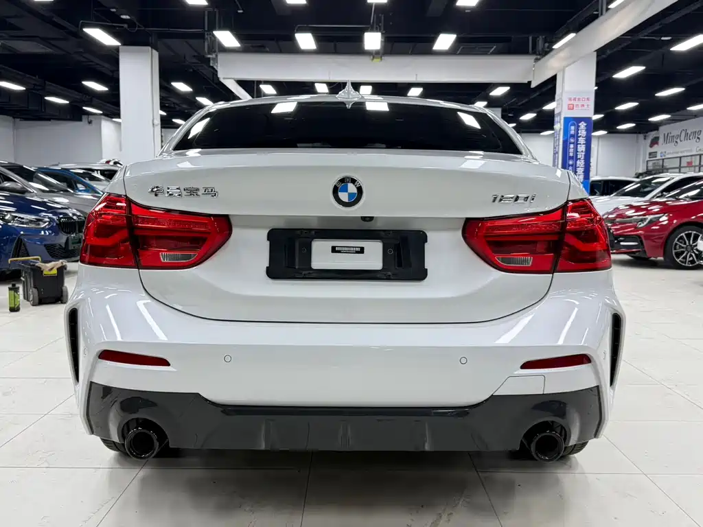 BMW 1 Series 2022