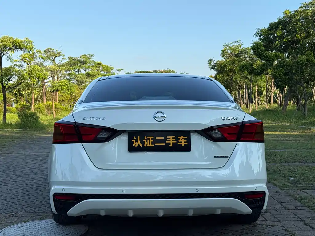 Nissan Teana 2022