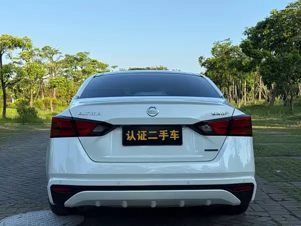 Nissan Teana 2022