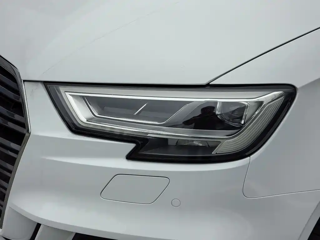 Audi A3 2019 — фото 8