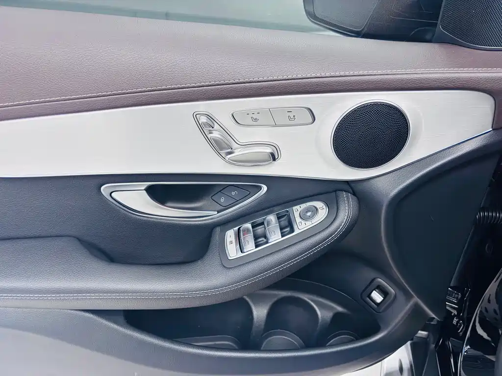 Mercedes-Benz GLC 2021 — фото 13
