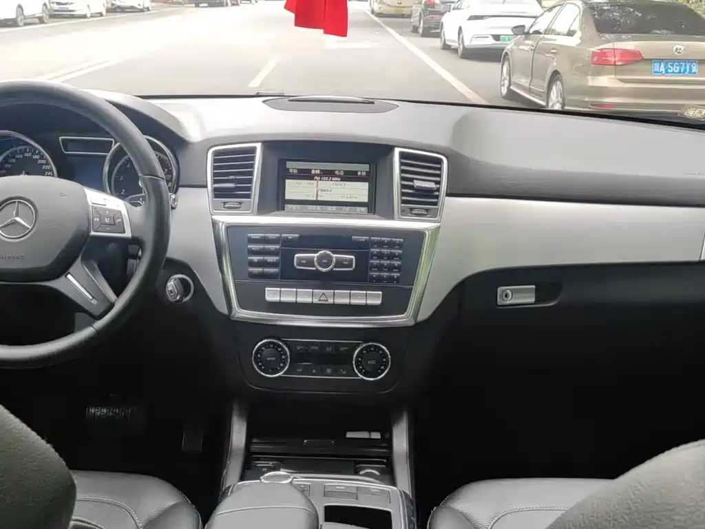 Mercedes-Benz M-Class 2013