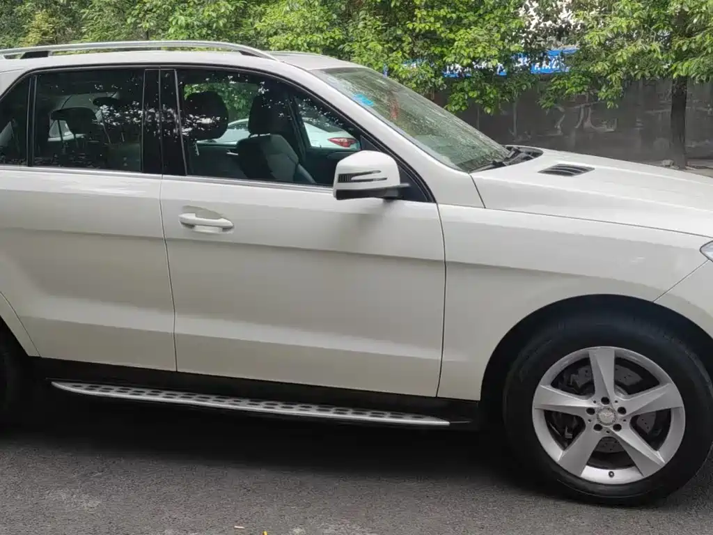 Mercedes-Benz M-Class 2013
