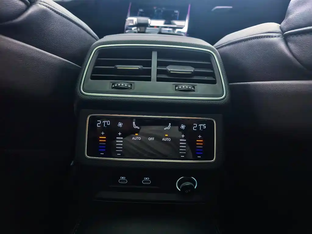 Audi A6L 2024 — фото 16