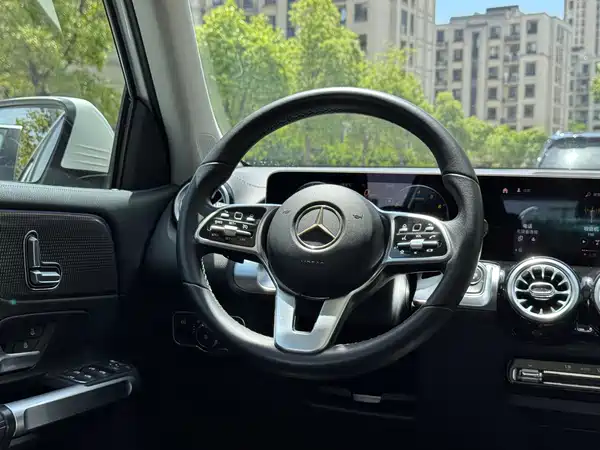Mercedes-Benz GLB 2020