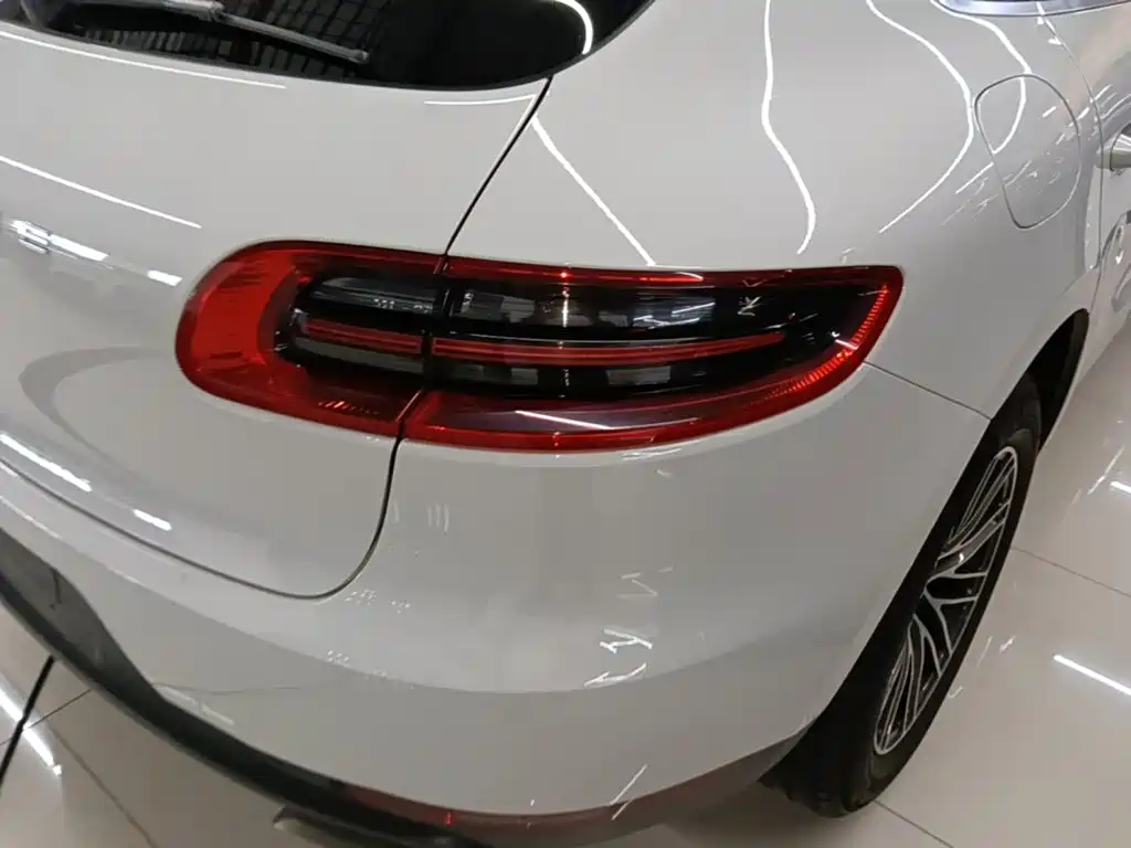 Porsche Macan 2018 — фото 8