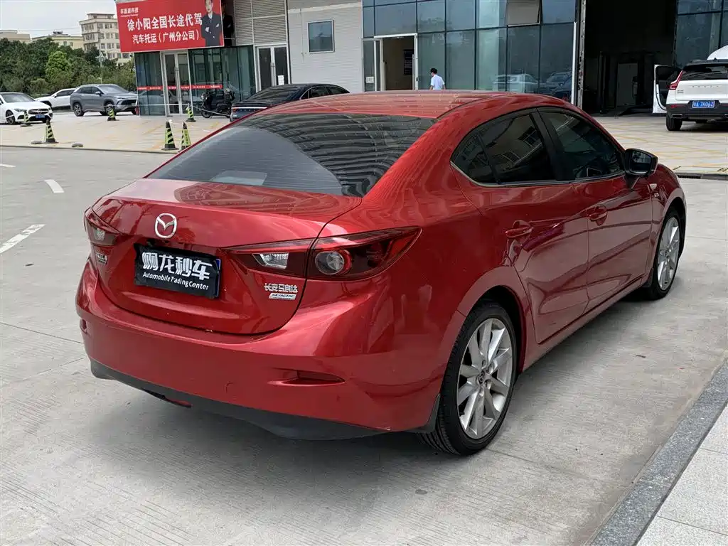 Mazda 3 Axela 2017 — фото 8