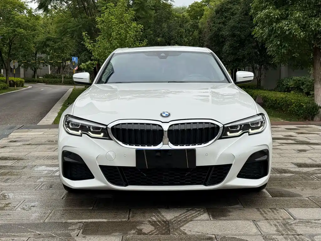 BMW 3 Series 2021