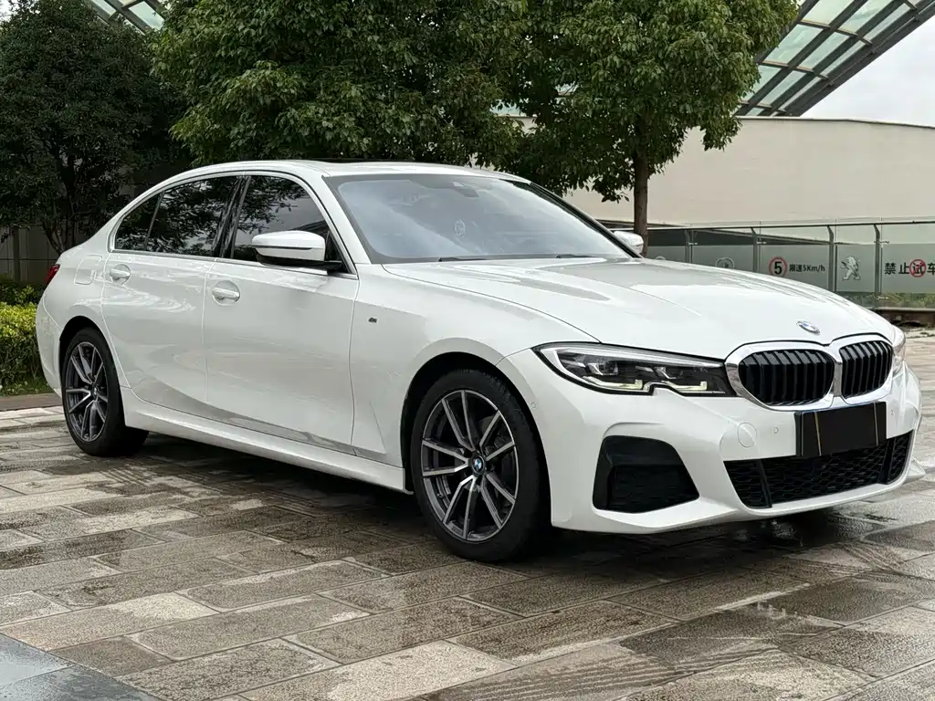 BMW 3 Series 2021
