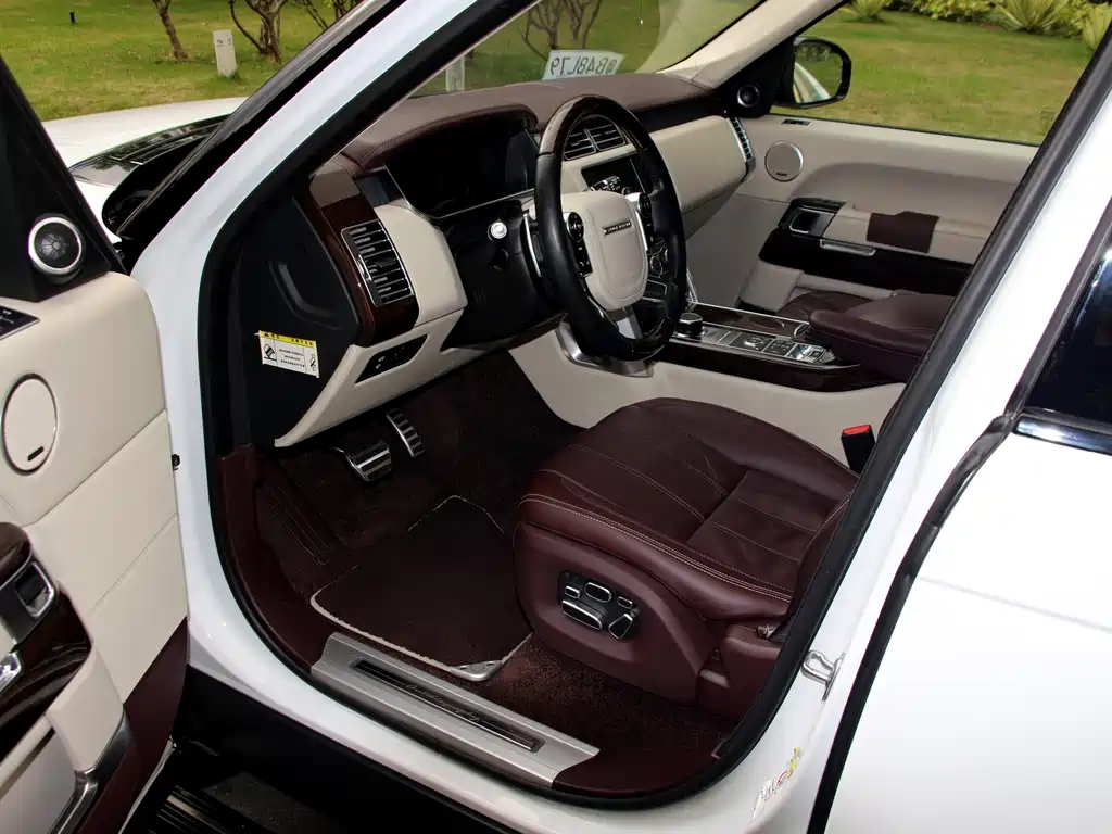 Land Rover Range Rover 2015 — фото 12
