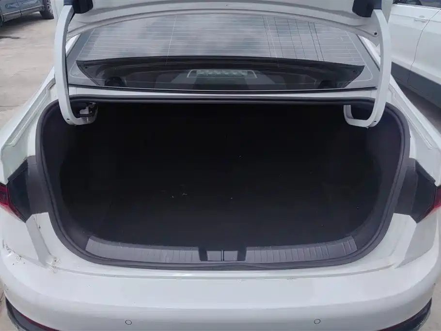 Volkswagen Sagitar 2025