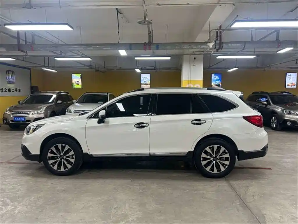 Subaru Outback 2017 — фото 4