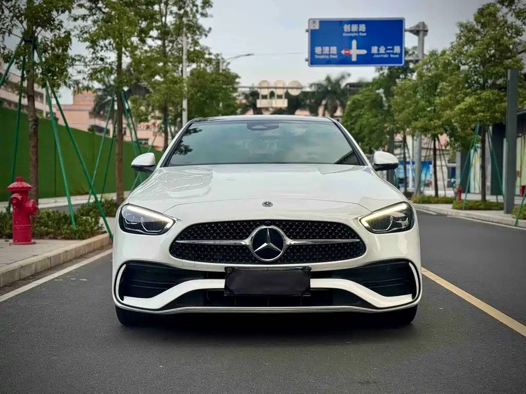 Mercedes-Benz C-Class 2021