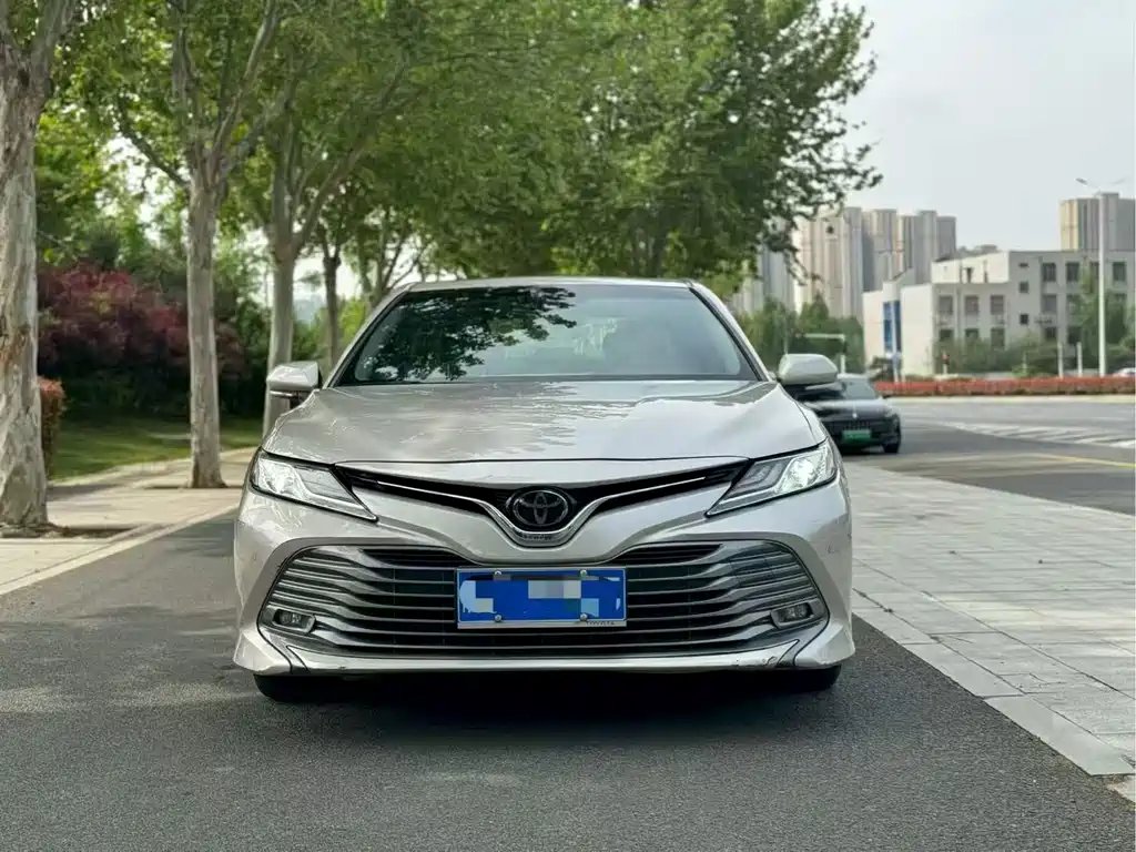 Toyota Camry 2019
