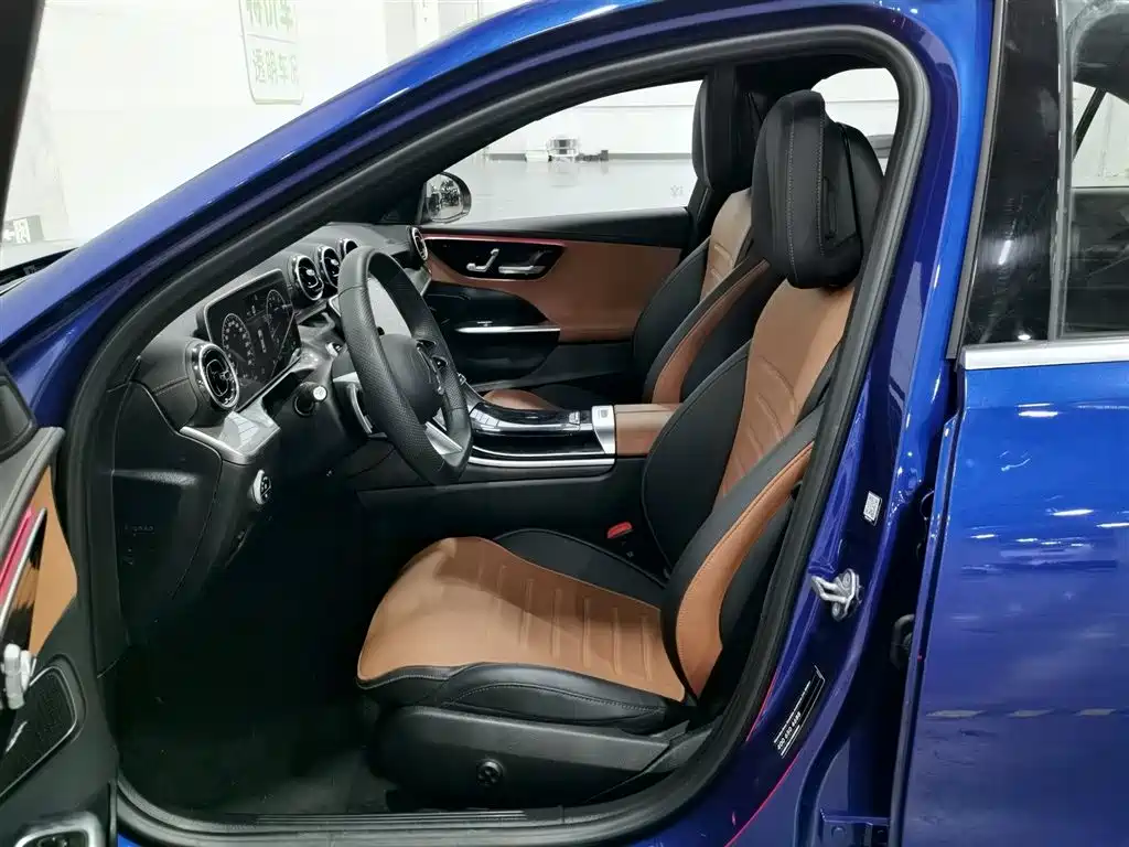 Mercedes-Benz C-Class 2023 — фото 10