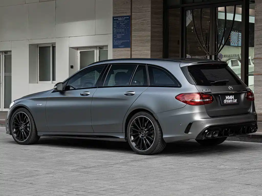 Mercedes-Benz C-Class AMG 2021 — фото 10