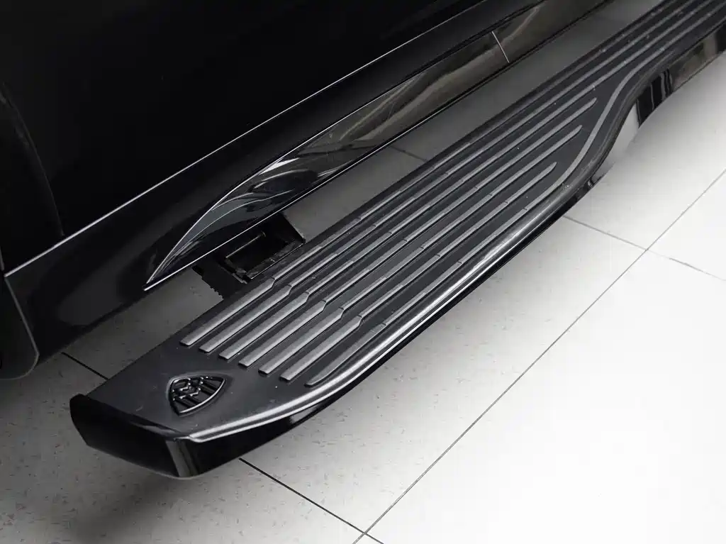 Mercedes-Benz GLS — фото 14