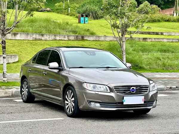 Volvo S80L 2015
