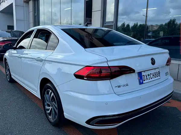 Volkswagen Bora 2023