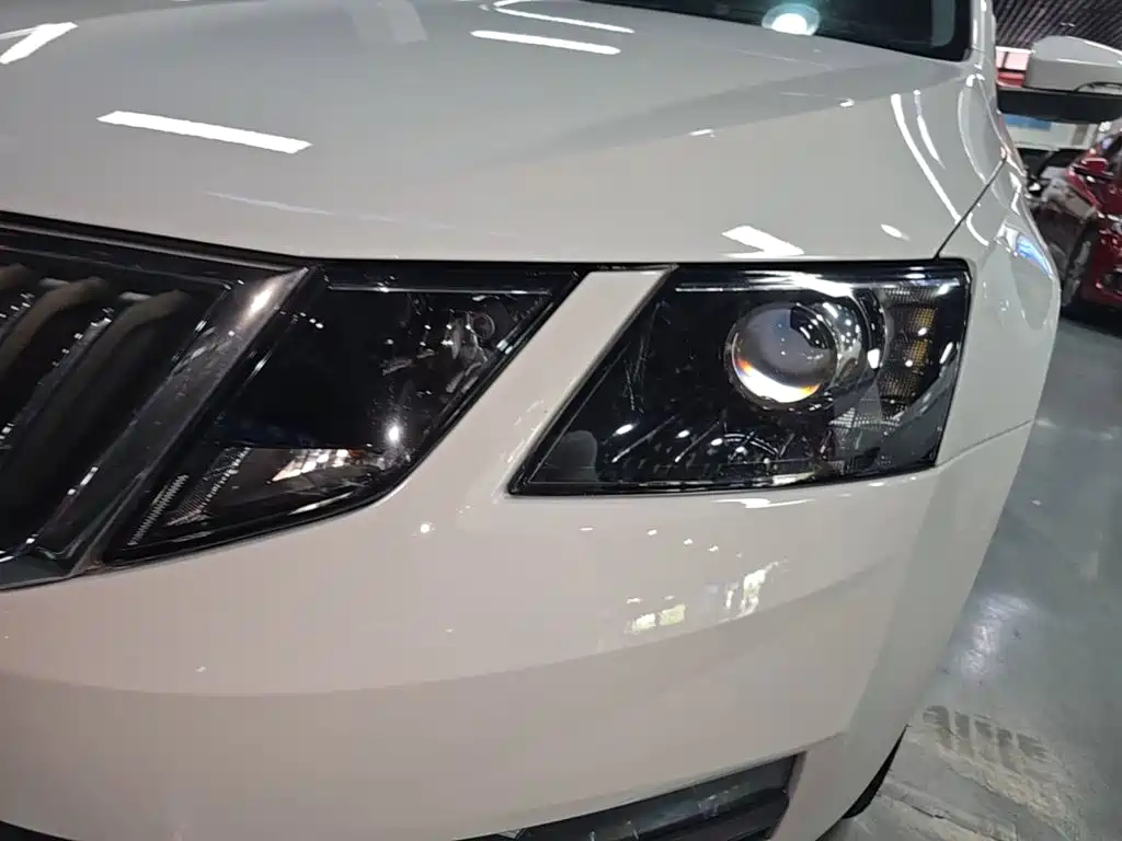 Skoda Octavia 2020 — фото 24
