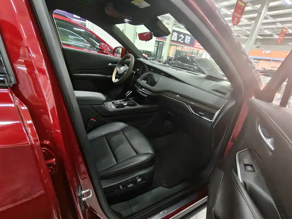 Cadillac XT4 2021