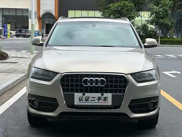 Audi Q3 2015