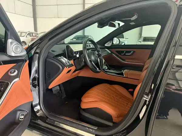 Mercedes-Benz S-Class 2021