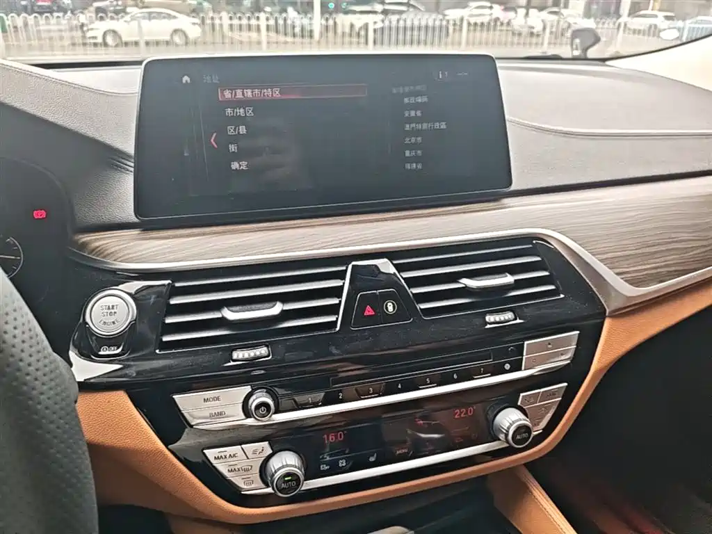 BMW 6 Series GT 2019 — фото 13