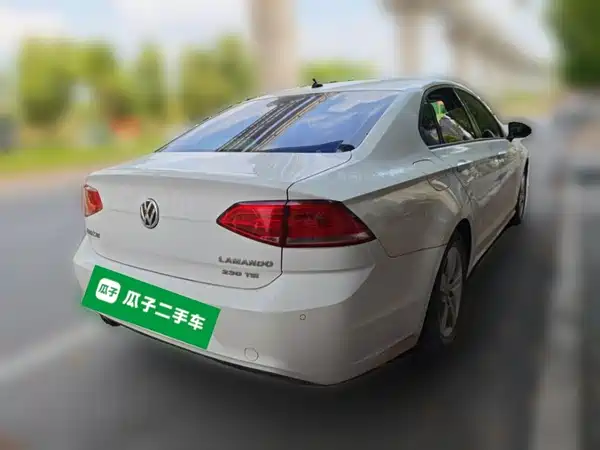 Volkswagen Lamando 2015