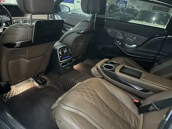 Mercedes-Benz Maybach S-Class 2020