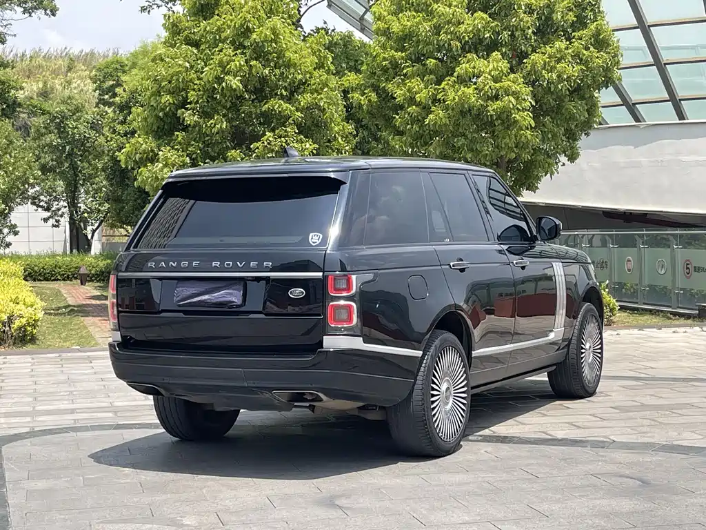 Land Rover Range Rover 2018 — фото 9