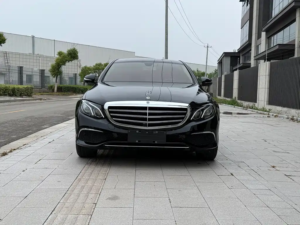 Mercedes-Benz E-Class 2019 — фото 3