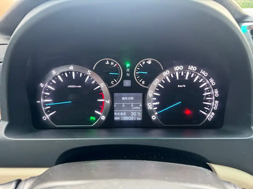 Toyota Alphard 2014