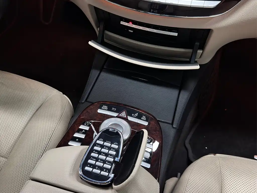 Mercedes-Benz S-Class 2008 — фото 10