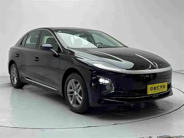 Hongqi E-QM5 2026