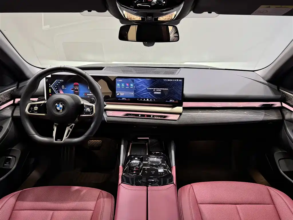 BMW 5 Series 2025 — фото 15
