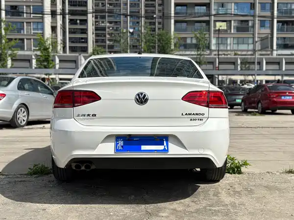Volkswagen Lamando 2015