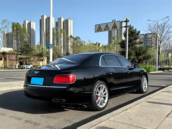 Bentley Flying Spur 2017