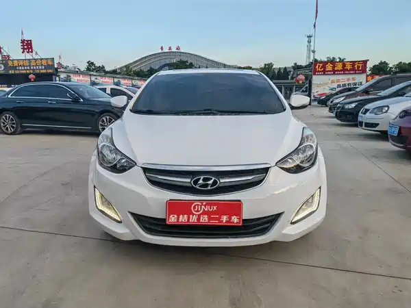 Hyundai Elantra Langdong 2016