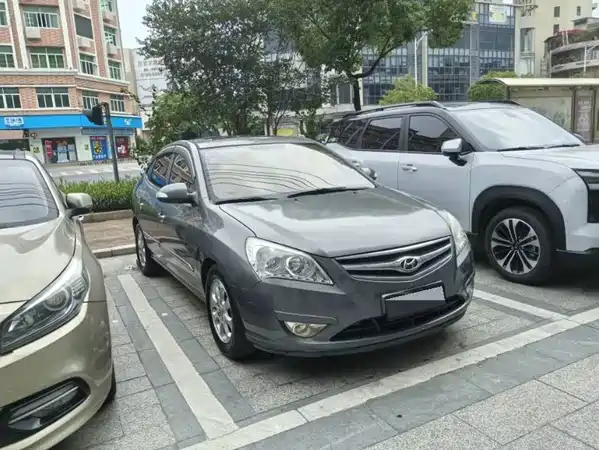 Hyundai Yuedong 2010