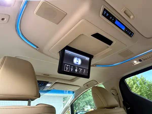 Toyota Alphard 2015